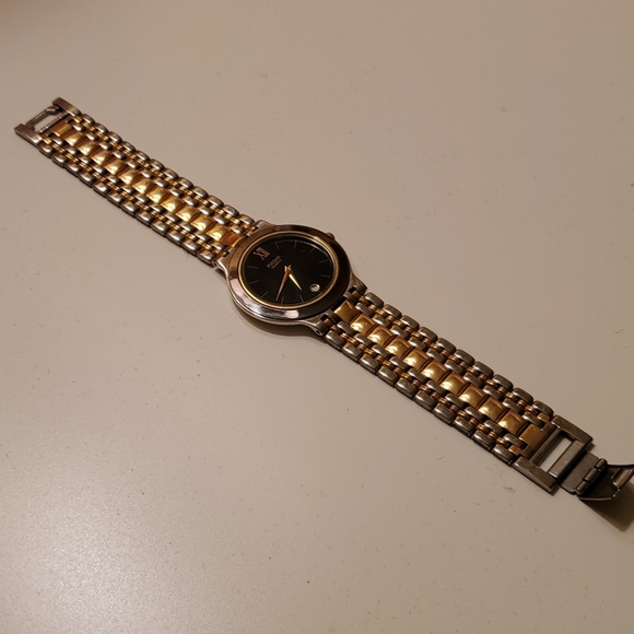 Pulsar Quartz 2-tone wristwatch - Picture 2 of 8